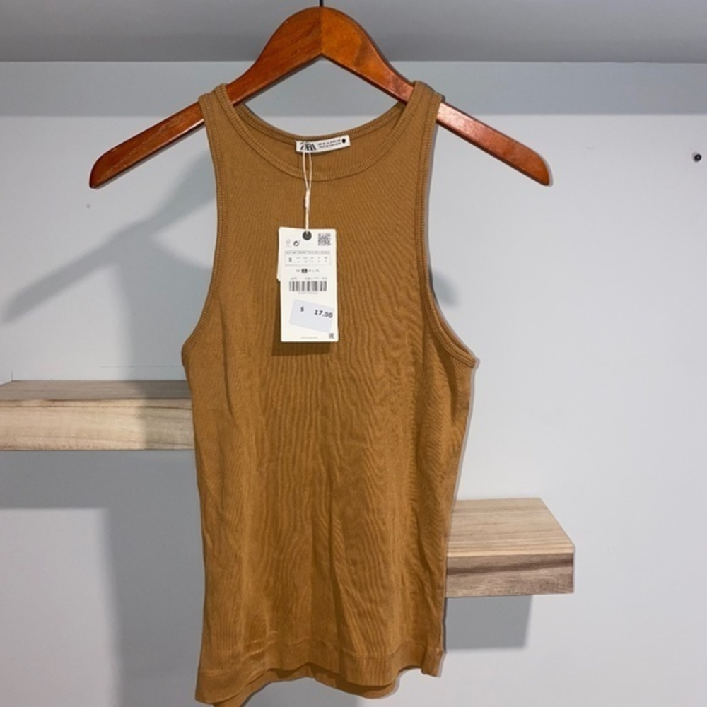zara‎ tank top